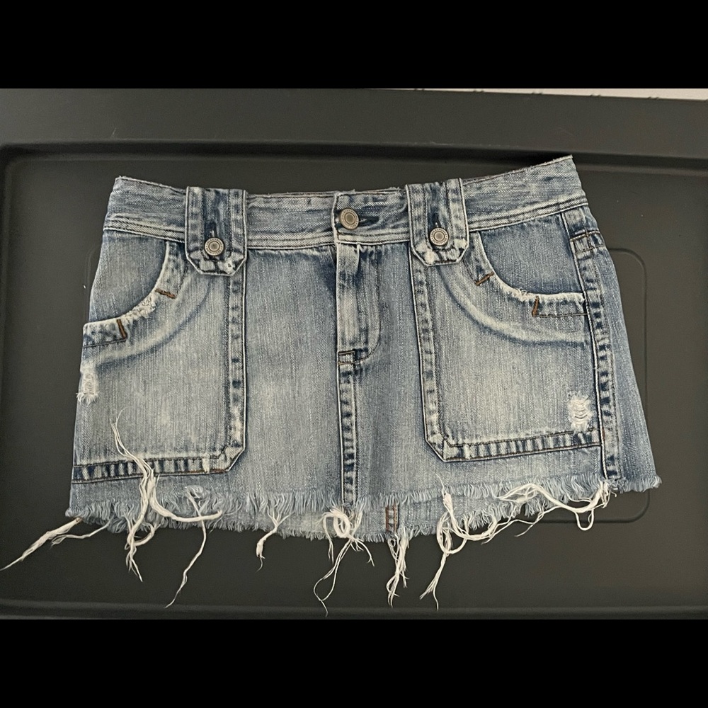 American Eagle Low Rise Jean Mini Skirt